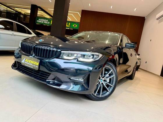 BMW 330i 2.0 16V TURBO GASOLINA SPORT AUTOMÁTICO